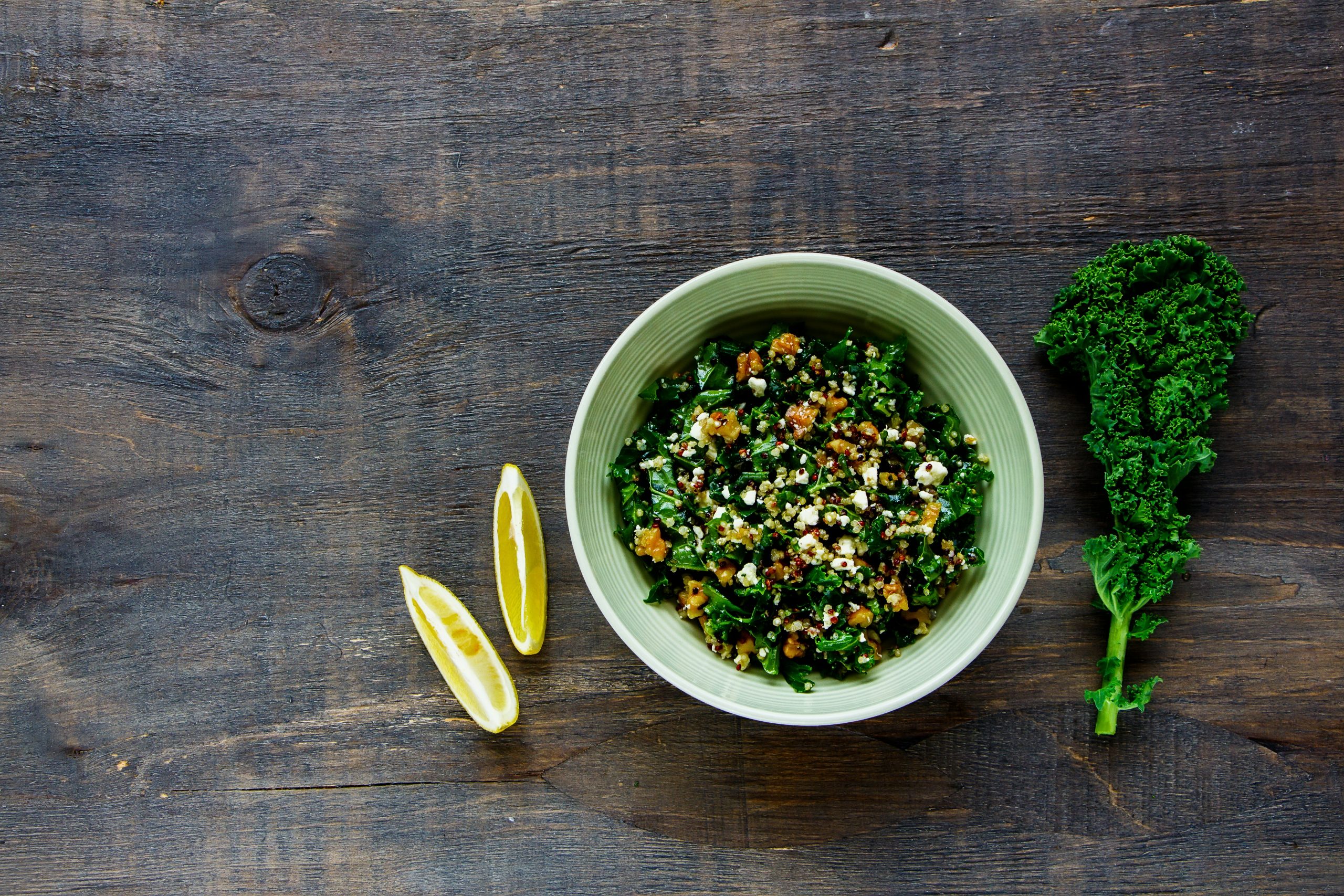 Zuppa di cavolo riccio, cavolo nero e farro