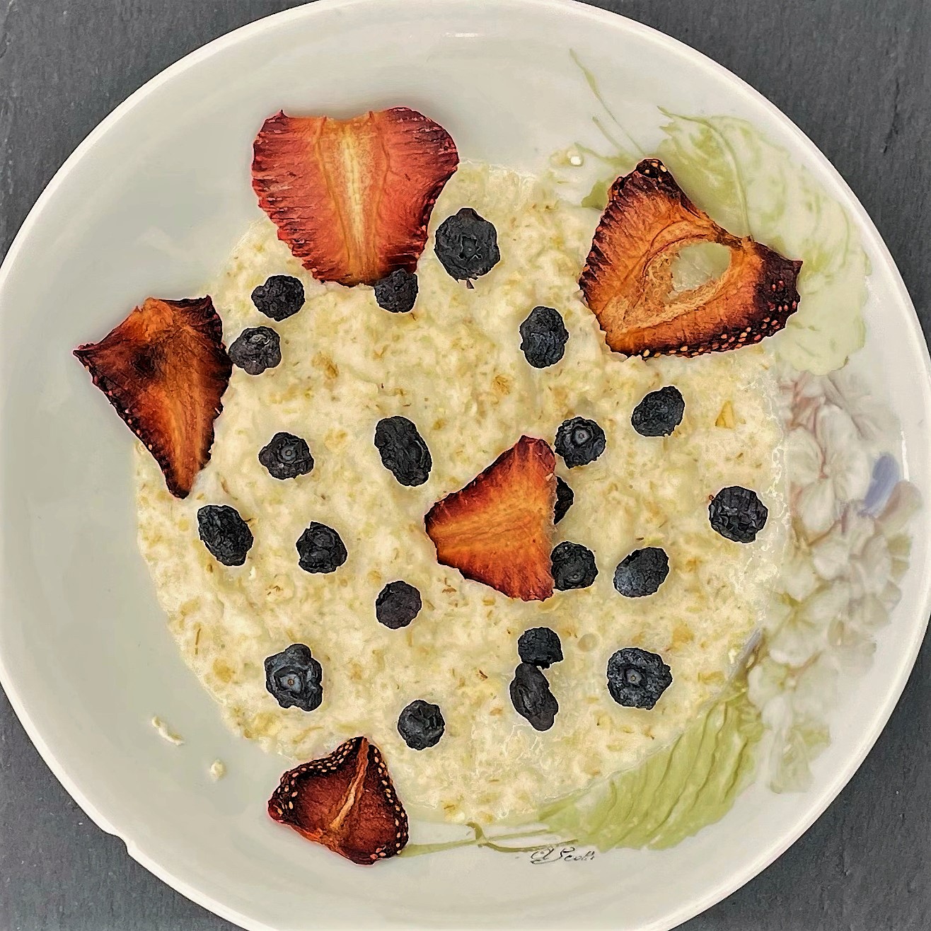 porridge con frutta disidratata